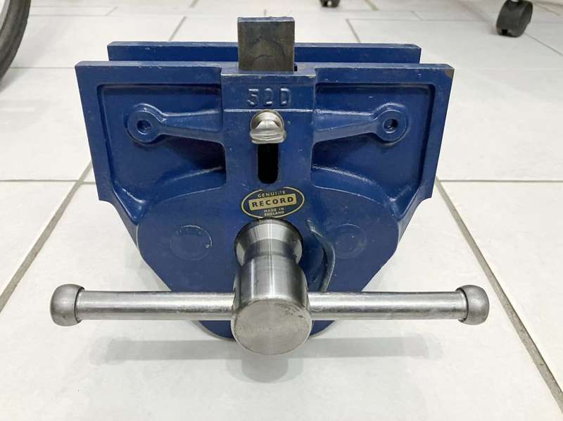 Record 52 D Wood Vise with Quick Release and Bench Dog *New Old Stock*