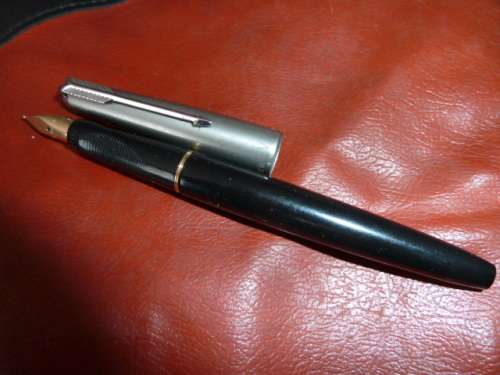 PARKER VP, Fountain Pen with 14K Gold Nib, Very SCARCE