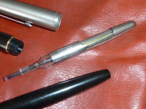 PARKER VP, Fountain Pen with 14K Gold Nib, Very SCARCE
