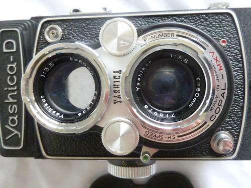 Yashica D66 Twin lens Reflex Camera (TLF),1958 model in Perfect working order still has Original Box