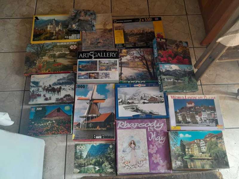 Puzzles x16 (1x 3000 piece and some are more than one in a box) R950 for the LOT