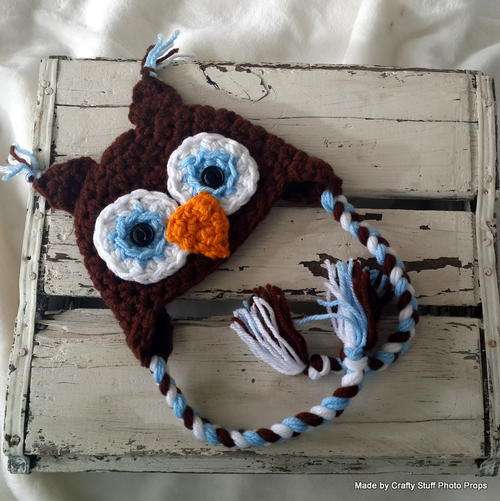 Crafty Stuff : Brown Owl hat with blue eyes 0-3 months MADE TO ORDER