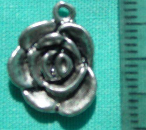 Crafty Stuff:     Rose charm
