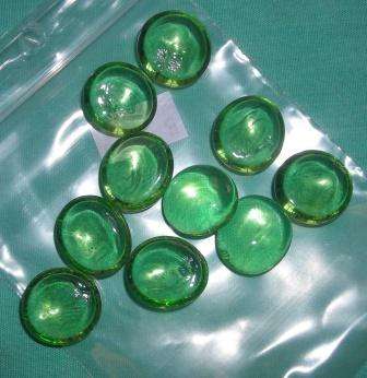 Crafty Stuff : Glass Pebble: MINT