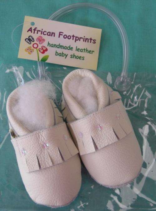 BARGAIN! Soft Leather Baby Shoes:  WHITE MOCCASIN