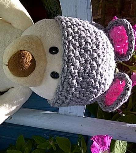 Crafty Stuff: Crochet Baby Field Mouse hat
