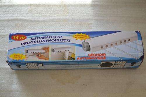 RETRACTABLE WASHING LINE