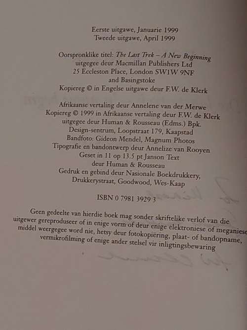 Signed book : F.W de Klerk die Outobiografie Die Laaste Trek - `N Nuwe Begin