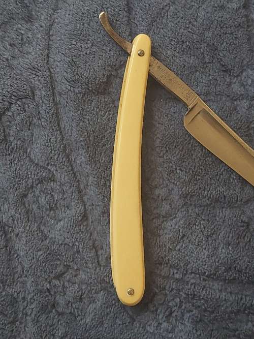 Cut Throat straight Razor, Strop & oil stone