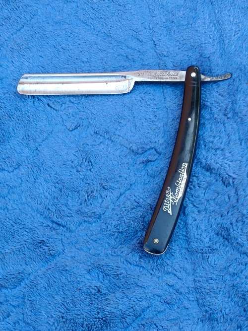 Cut Throat straight Razor, Strop & oil stone