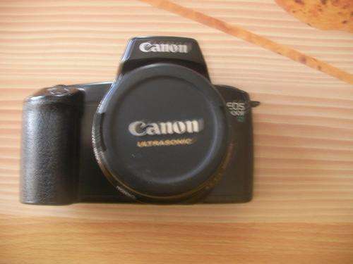 Canon EOS 1000F 35mm SLR Film Camera with 35-80mm Lens