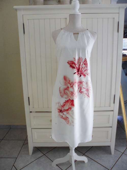 * Last of the 2016 Garments * White & coral Floral Shift Dress - UNIQUE