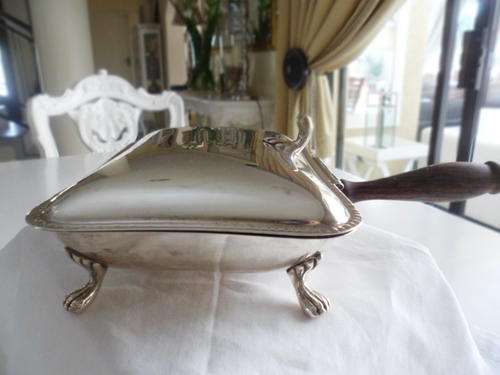Vintage MADE IN ITALY Silver Plated Decorated FOOTED CRUMB TRAY PAN Hinged Lid