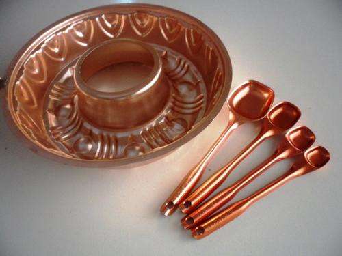 Copper Coloured Bundt Mould & Measuring Spoons
