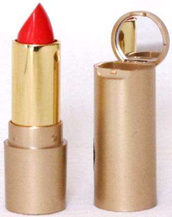 Revlon super lustrous lipstick - 920 Revlon red. With Mirror in the lid