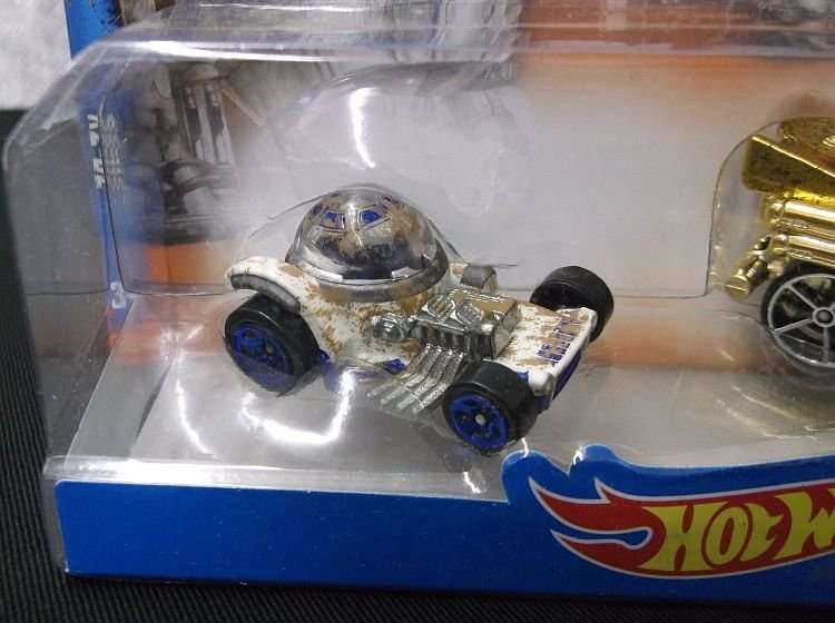 A GREAT COLLECTORS DOUBLE PACK STAR WARS CHARACTER VEHICLES SET ...DIE CAST HOTWHEELS ...AWESOME !!!