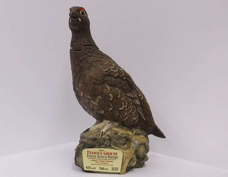 AN AWESOME LARGE VINTAGE CERAMIC DECANTER MADE FOR ""THE FAMOUS GROUSE"" BY ROYAL DOULTON