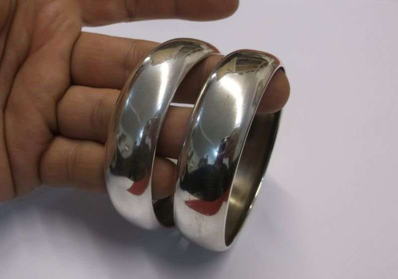 A MAGNIFICENT PAIR OF SUPER QUALITY STERLING SILVER BANGLES ...ITALIAN ...WIDE ....WOW !!!!