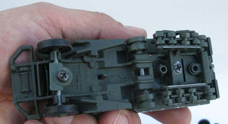 LOT OF DIE CAST METAL VEHICLES ...CORGI...SOLIDO...ETC..SOME ISSUES...SEE PICS...HEAVY ARMY VEHICLES