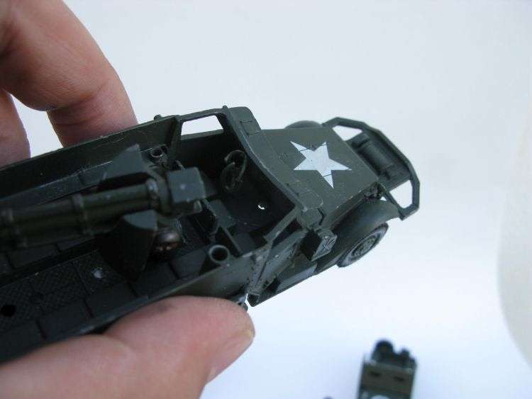 LOT OF DIE CAST METAL VEHICLES ...CORGI...SOLIDO...ETC..SOME ISSUES...SEE PICS...HEAVY ARMY VEHICLES