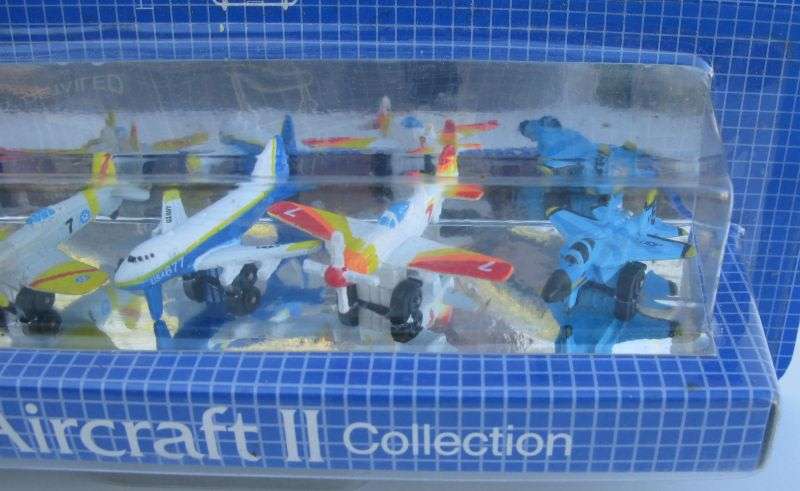 AN ORIGINAL SEALED 1988 PACK OF 5 AIRCRAFT SCALE MINIATURES BY MICRO MACHINES "GALOOB"..RARE FIND !!