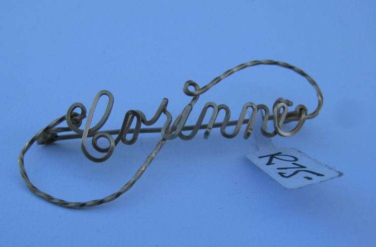 BROOCH - CORINNE