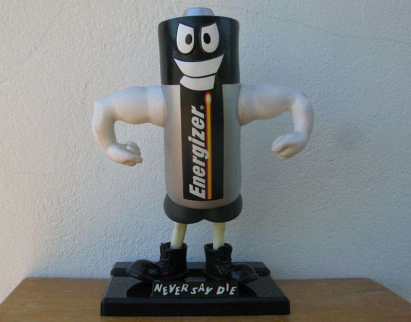 HOW COOL IS THIS !! AN ENERGIZER BATTERIES PROMOTIONAL ADVERTISING HARD RUBBER FIGURE !! BIG !!