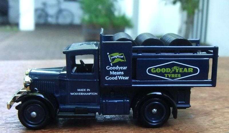A VINTAGE DIE CAST METAL MODEL OF A DELIVERY TRUCK BY LLEDO ADVERTISING GOODYEAR TYRES !! BOXED !!