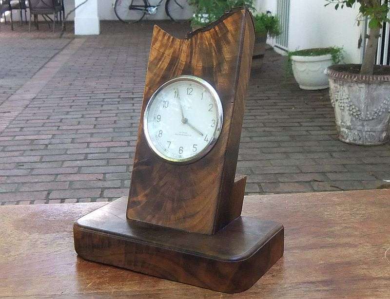 AN UNUSUAL SOLID WOOD VINTAGE GERMAN MADE KIENZLE DESK OR MANTEL CLOCK ...TICKS AND STOPS...REPEAT