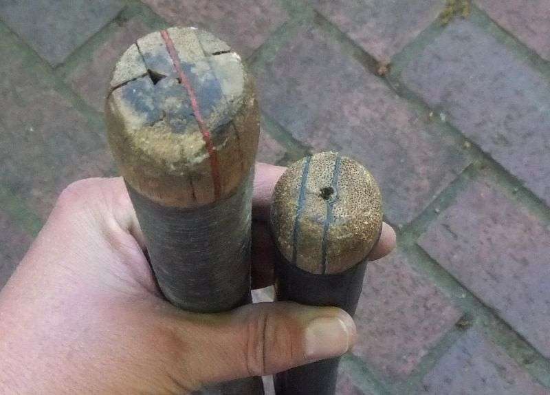 GREAT DEAL !! TWO VERY COOL VINTAGE GUNN & MOORE SCORE MASTER CRICKET BATS
