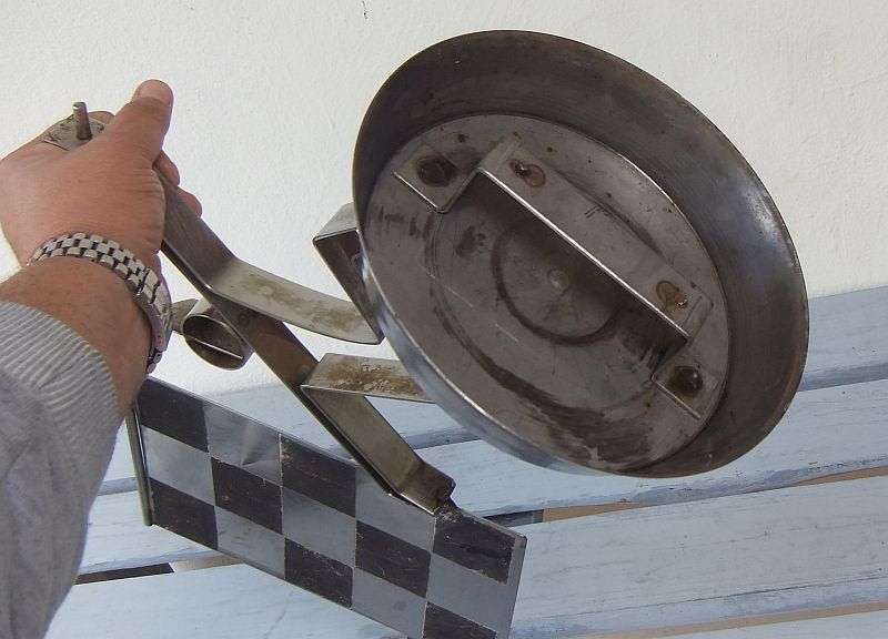 SUPER RARE FIND !! A VINTAGE METAL ""SASOL"" MASCOT FROM AN OLD PETROL PUMP !! WOW !!