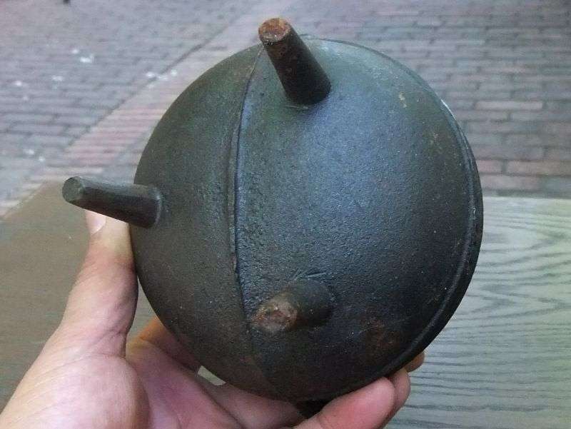 SO CUTE !! TWO BUSH BABY CAST IRON MINI "POTJIE KOS " POTS WITH LIDS AND HANDLES !! BID FOR BOTH !!