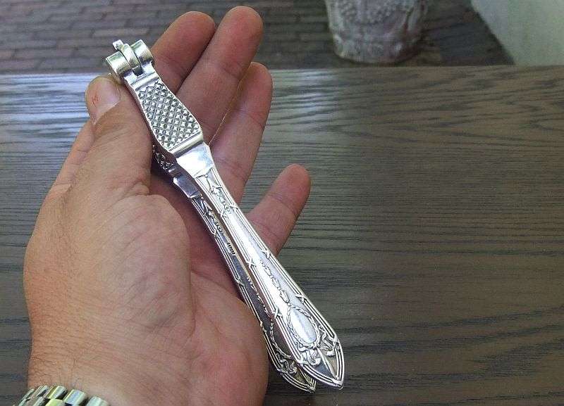 STUNNING PIECE !! A VERY CLASSY ANTIQUE SILVER PLATED NUTCRACKER BY MAPPIN & WEBB ....TOP QUALITY !!