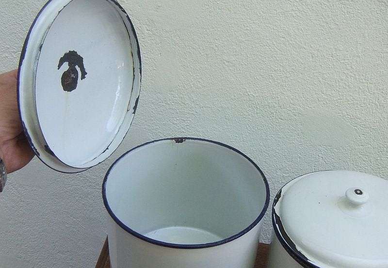 COOL !!! A SET OF 5 VINTAGE ENAMEL STORAGE CONTAINERS FOR RICE , FLOUR , SUGAR , COFFEE AND TEA