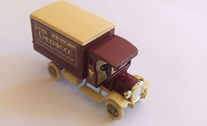 SALE !! LOW LOW R50 START - FREE COMBINING - LLEDO DIE CAST METAL MODEL - PETER UNDERWOOD