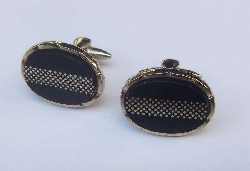 SALE !! LOW LOW R50 START - FREE COMBINING - VINTAGE CUFFLINKS - ONYX LOOK
