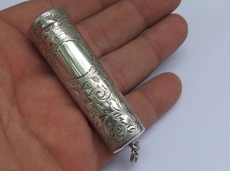 A VERY RARE HALLMARKED STERLING SILVER CHEROOT HOLDER CASE DATED 1902 BIRMINGHAM !! WOW !!