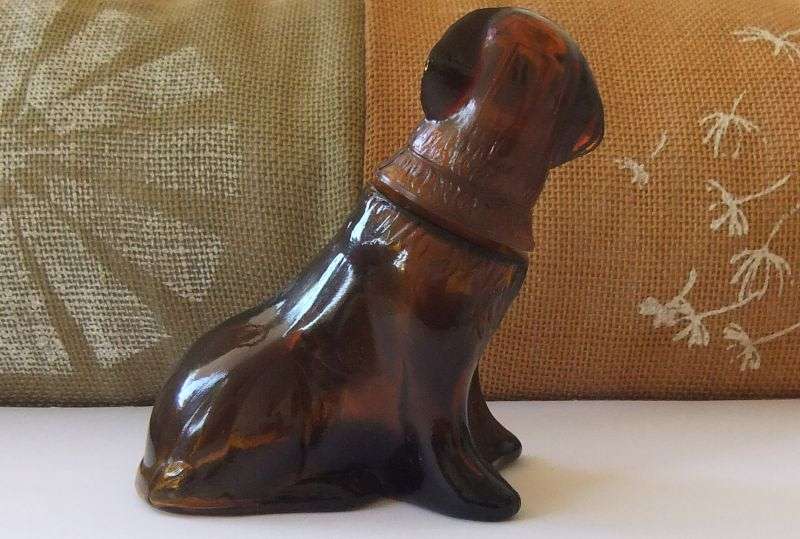 A VINTAGE AFTERSHAVE BOTTLE IN THE SHAPE OF A BULL MASTIFF  - BY AVON