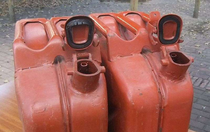 SO COOL !! ...TWO HEAVY VINTAGE METAL JERRY CANS ...20L CAPACITY ....BID FOR BOTH