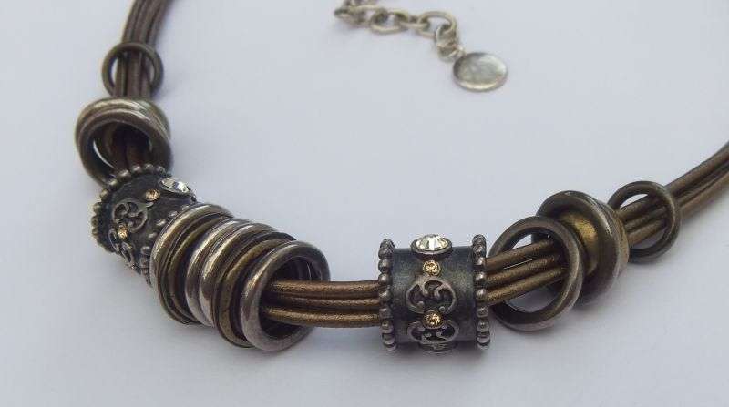 DESIGNER GEAR !! A GENUINE MIGLIO HAND MADE NECKLACE WITH CERTIFICATE AND BOX !! QUALITY PIECE