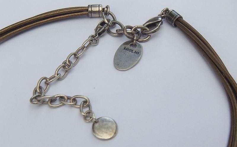 DESIGNER GEAR !! A GENUINE MIGLIO HAND MADE NECKLACE WITH CERTIFICATE AND BOX !! QUALITY PIECE