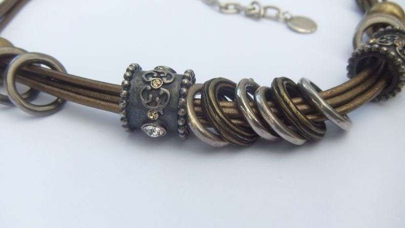 DESIGNER GEAR !! A GENUINE MIGLIO HAND MADE NECKLACE WITH CERTIFICATE AND BOX !! QUALITY PIECE