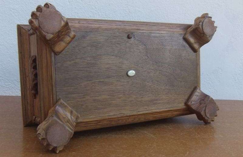 THE MOST EXQUISITE HAND MADE OAK JEWELRY BOX WITH SECRET COMPARTMENT AND MAKERS PLAQUE...RARE !!
