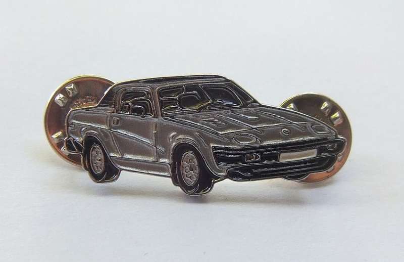 Badge / Pin - TRIUMPH