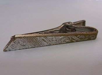 VINTAGE TIE PIN