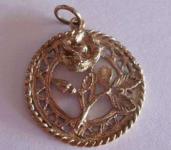 VINTAGE PENDANT