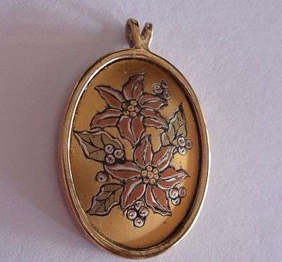 VINTAGE PENDANT BY REED AND BARTON