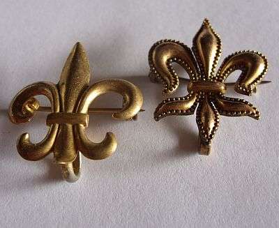 VINTAGE PINS