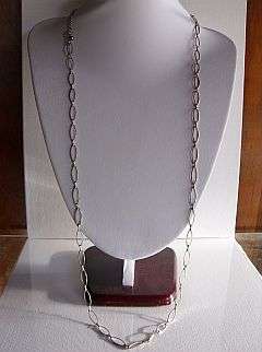 METAL NECKLACE