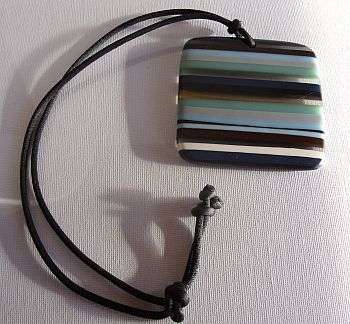 ROPE NECKLACE WITH A PRETTY PENDANT